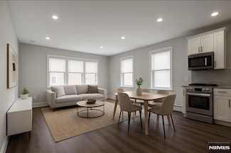 36 Garfield Place Unit 1-1, South Hackensack, NJ 07606