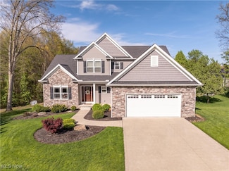 973 Bering Dr, Canal Fulton, OH 44614