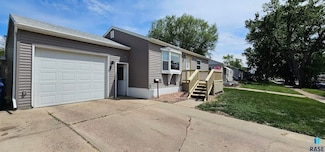 2904 S Glendale Ave, Sioux Falls, SD 57105