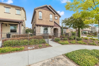 3849 Miners Ravine Dr, Roseville, CA 95661