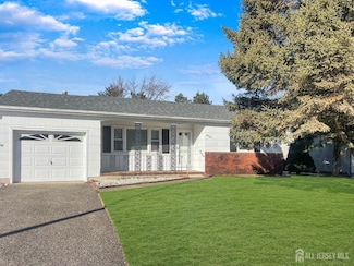 110 Georgetown Rd, Toms River, NJ 08757