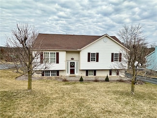 204 Charlotte Cir, Kittanning, PA 16201