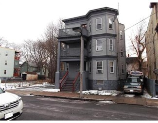 42 Colonial Ave, Dorchester Center, MA 02124