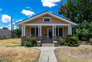 202 S Parker Ave, Bryan, TX 77803