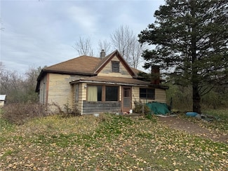 N3328 New Knapp Rd, Shell Lake, WI 54871