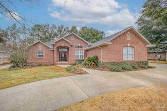 4151 Castle Gate Dr, Milton, FL 32571