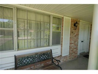 530 Kenmore Dr, New Orleans, LA 70123