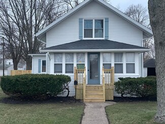 216 W Empire Ave, Benton Harbor, MI 49022