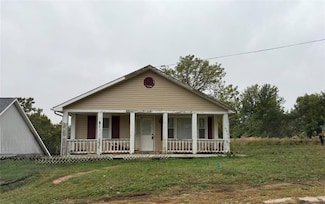 114 & 116 W Pine St, Waverly, MO 64096