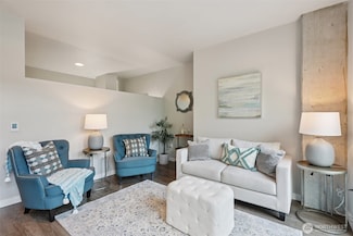 1085 103rd Ave NE Unit 114, Bellevue, WA 98004