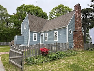 14 Daisy Ln, South Yarmouth, MA 02664