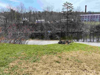 29 Riverside Ave, Lisbon, NH 03585