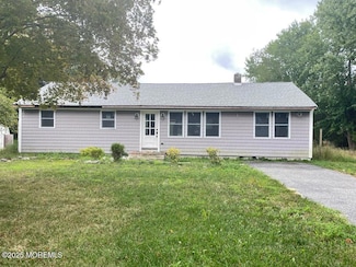 64 Monroe Ave, Toms River, NJ 08755