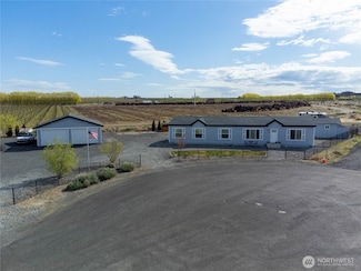 191 Davidson Blvd N, Mattawa, WA 99349