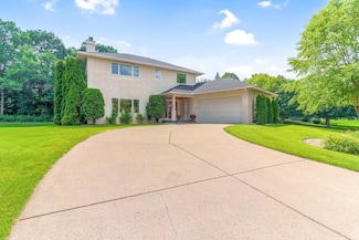 10535 Forestview Cir N, Champlin, MN 55316