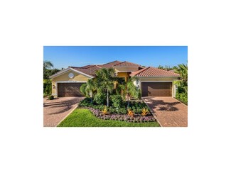 13318 Silktail Dr, Naples, FL 34109
