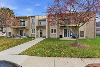 15090 Northpointe Dr, Sterling Heights, MI 48313