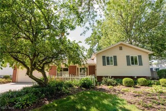 26547 Locust Dr, Olmsted Falls, OH 44138
