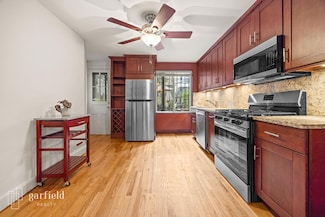 448 8th St Unit 1, Brooklyn, NY 11215