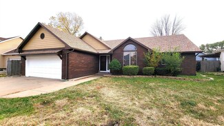 2406 Pheasant Ln, Salina, KS 67401