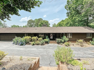 2915 Old Stage Rd, Gastonia, NC 28052