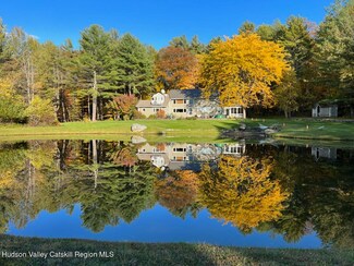 136 Macedonia Rd, Chatham, NY 12037