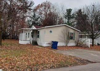 2397 Treelane Dr, Traverse City, MI 49686