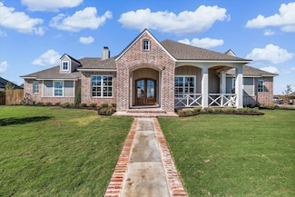 100 Victors Cir, McGregor, TX 76657