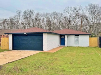 5722 Gatewood St, Houston, TX 77053