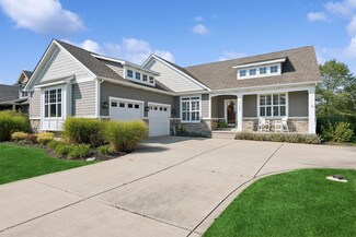 1354 Treviso Bay Dr, Valparaiso, IN 46385