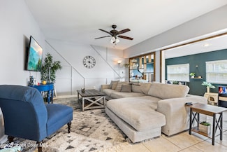 824 Cadez St NE, Palm Bay, FL 32905