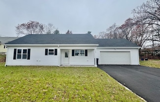 109 Navy Yard Rd, Dracut, MA 01826