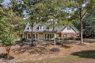 100 Green T Lake E, Hernando, MS 38632