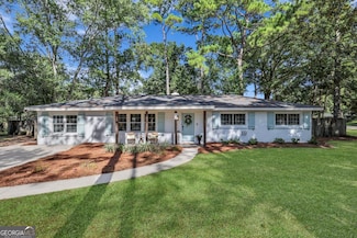 111 Carlton Rd, Savannah, GA 31410