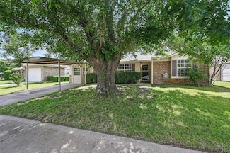 5605 Santa fe Trail, Haltom City, TX 76148