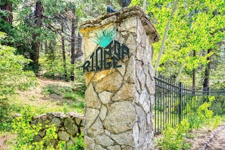 39076 Ridge Rd, Shaver Lake, CA 93664