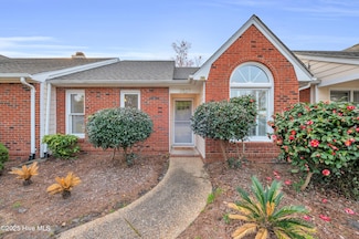 2827 Springfield Dr, Wilmington, NC 28405