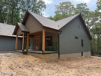 198 Albemarle Ln, Crossville, TN 38558