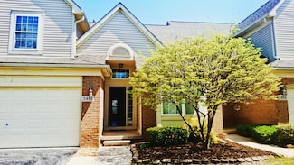 5498 Greenway Dr Unit 47, Trenton, MI 48183