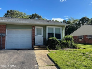 10 Monmouth Ln Unit B, Whiting, NJ 08759