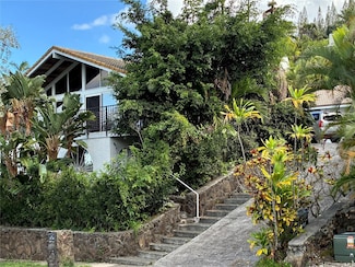 46-204 Yacht Club St, Kaneohe, HI 96744