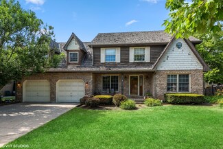 470 Iron Horse Ct, Grayslake, IL 60030
