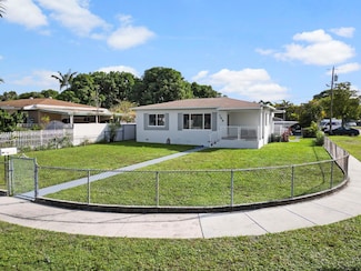 104 E 58th St, Hialeah, FL 33013