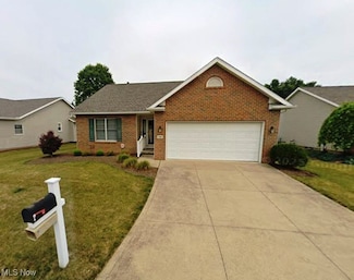 1421 Presidents St Unit 14, Louisville, OH 44641