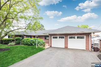 15 Clark St, Lodi, NJ 07644