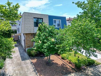 28 E Reading Ave, Staten Island, NY 10308