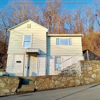 403 Piccadilly St, Charleston, WV 25302