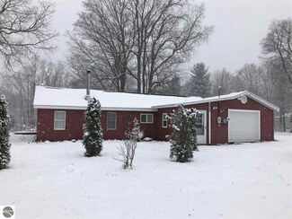 5059 Rogers Rd NE, Kalkaska, MI 49646