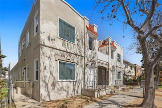 1237 E 1st St, Long Beach, CA 90802