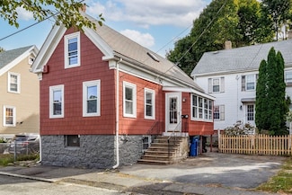 7 Bow St, Salem, MA 01970